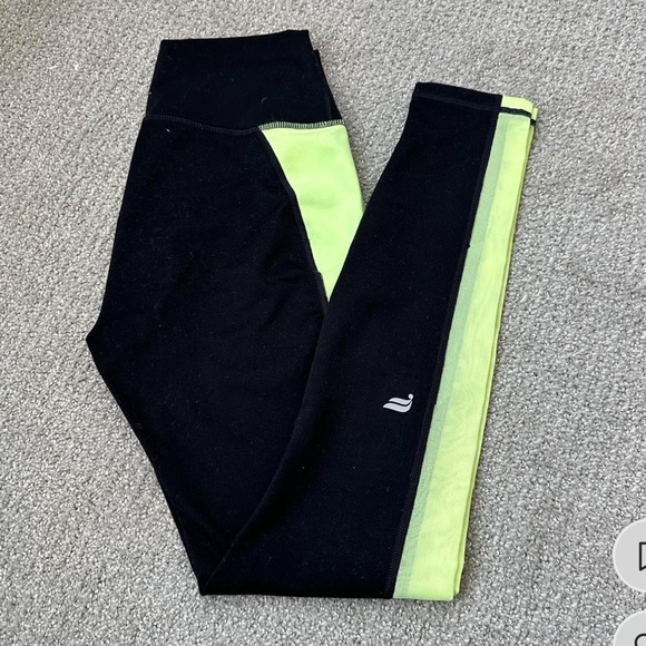 Fabletics Black Matching Workout Set - Picture 9 of 9